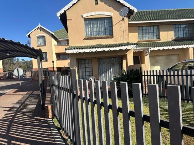 Townhouse for sale in Witbank, Mpumalanga