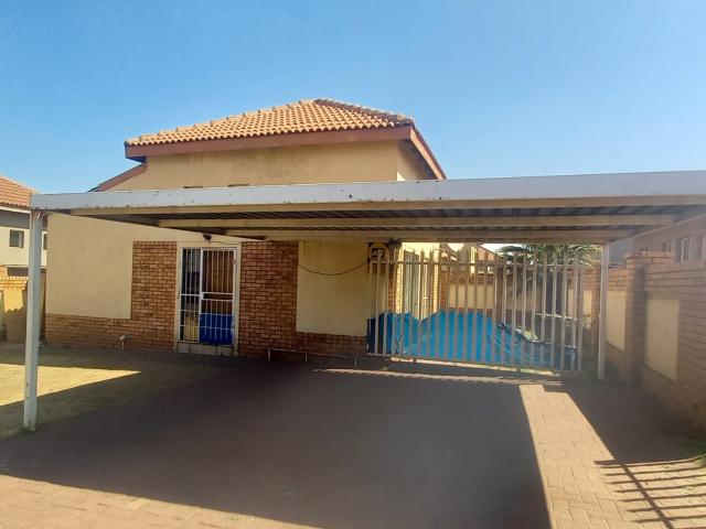 Townhouse for sale in Witbank, Mpumalanga