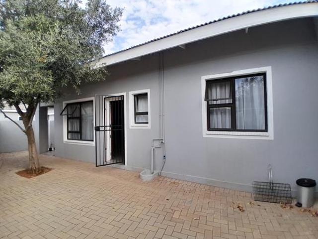 Townhouse for sale in Frances Baard, Northern Cape