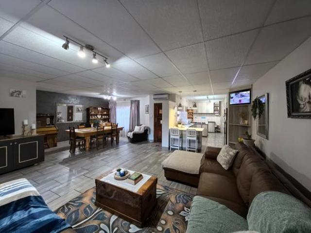 Townhouse for sale in Frances Baard, Northern Cape