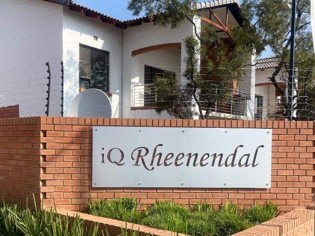 Townhouse for sale in Waterkloof, Gauteng