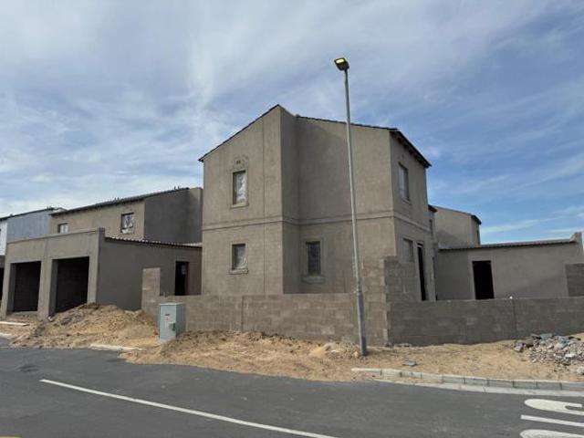Townhouse for sale in Cape Town, Western Cape