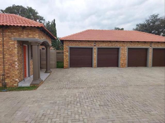 Townhouse for sale in Midvaal, Gauteng