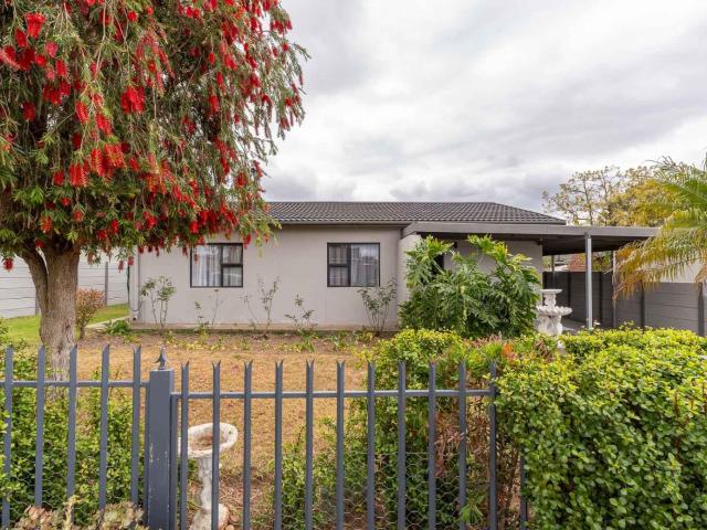 Townhouse for sale in Groot Brak Rivier, Western Cape