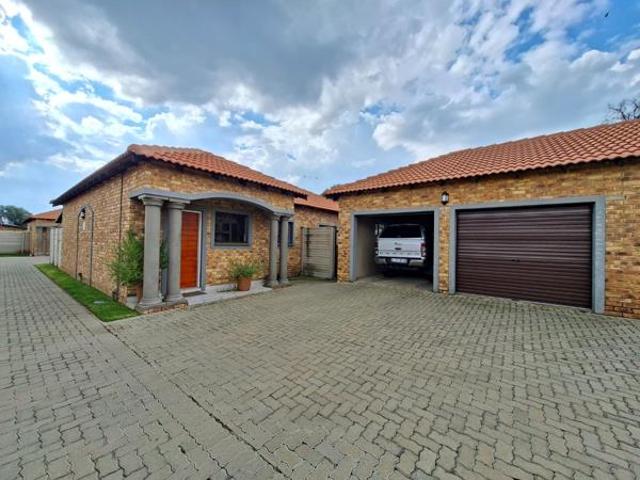 Townhouse for sale in Midvaal, Gauteng