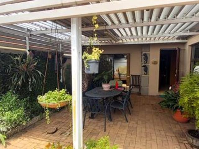 Townhouse for sale in Meyerton, Midvaal Local Municipality