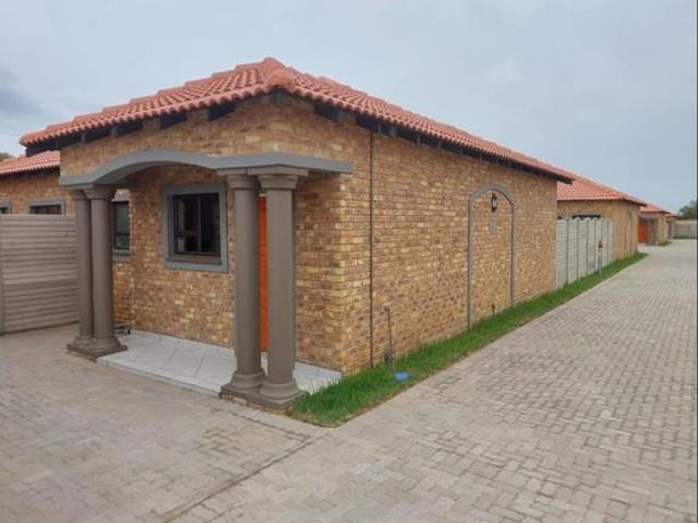 Townhouse for sale in Midvaal, Gauteng