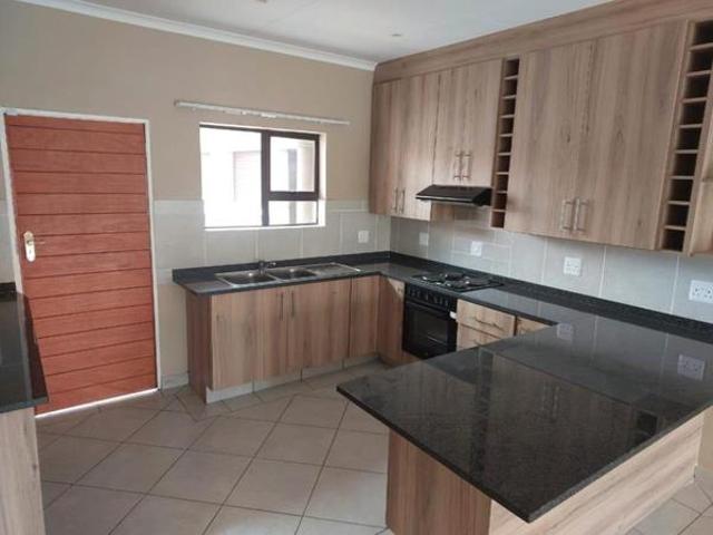 Townhouse for rent in Midvaal, Gauteng