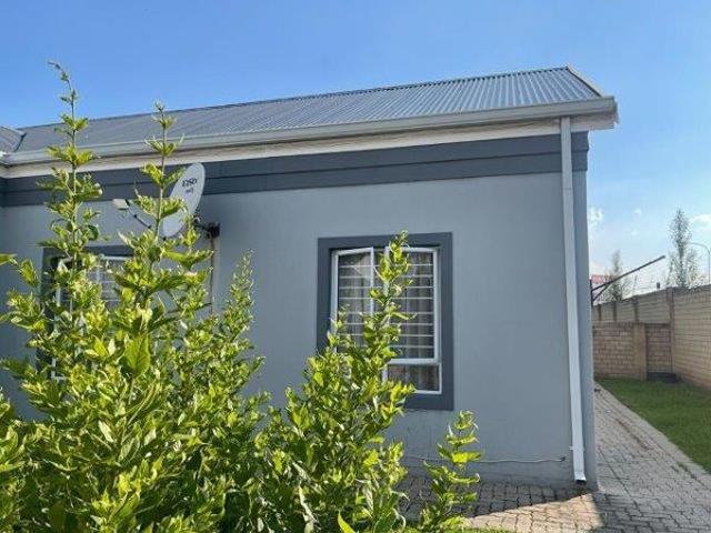 Townhouse for sale in Sedibeng, Gauteng