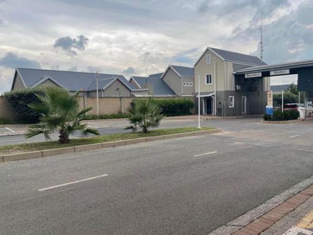 Townhouse for sale in Vanderbijlpark, Emfuleni Local Municipality