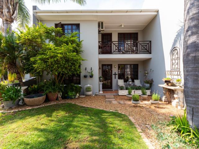 Townhouse for sale in Robertson, Langeberg Local Municipality