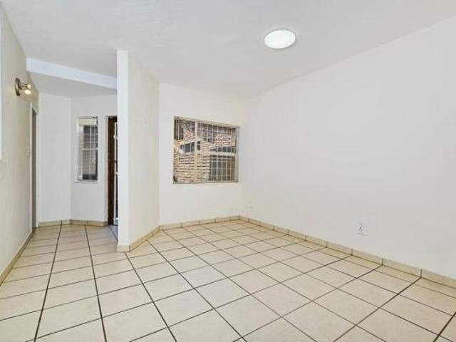 Townhouse for rent in Vosloorus, Gauteng