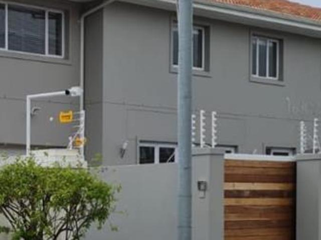 Townhouse for rent in Cape Town, Western Cape