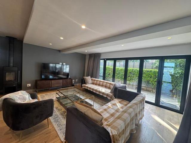 Townhouse for rent in Cape Town, Western Cape