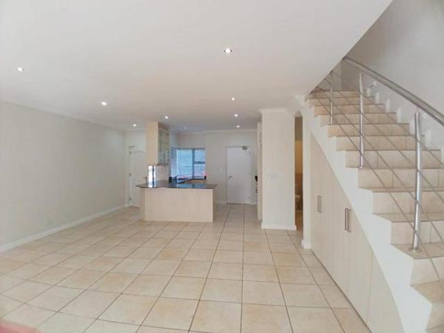 Townhouse for rent in Cape Town, Western Cape