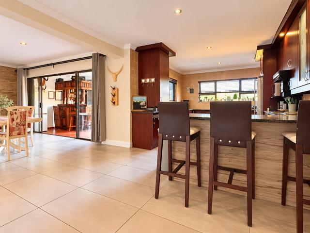 Townhouse for sale in Roodepoort, City of Johannesburg Metropolitan Municipality