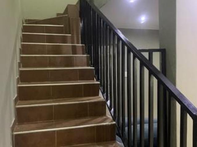 Townhouse for rent in Waterkloof, Gauteng