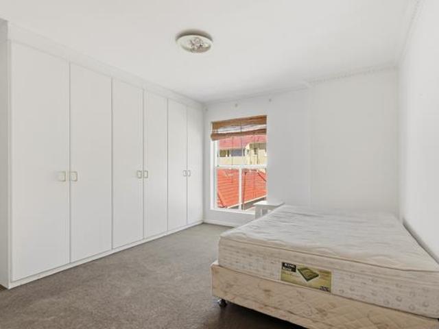 Townhouse for sale in Cape Town, Western Cape