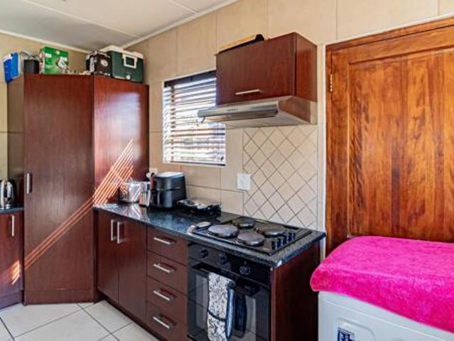 Townhouse for sale in West Rand Garden estates, Westonaria Local Municipality