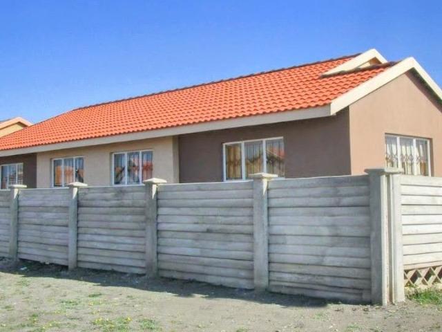 Townhouse for sale in Tlhabane, North West