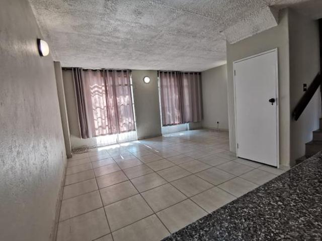 Townhouse for rent in Tlhabane, North West