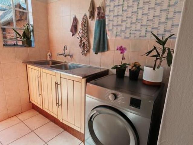 Townhouse for rent in Tlhabane, North West