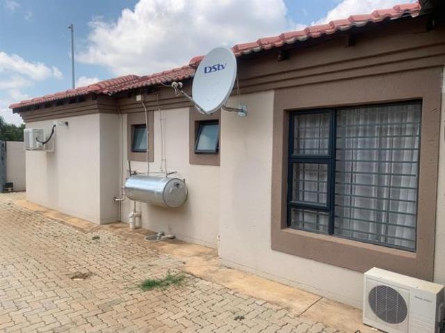 Townhouse for rent in Tlhabane, North West