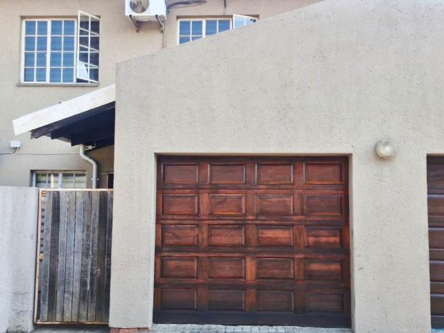 Townhouse for sale in Tlhabane, North West