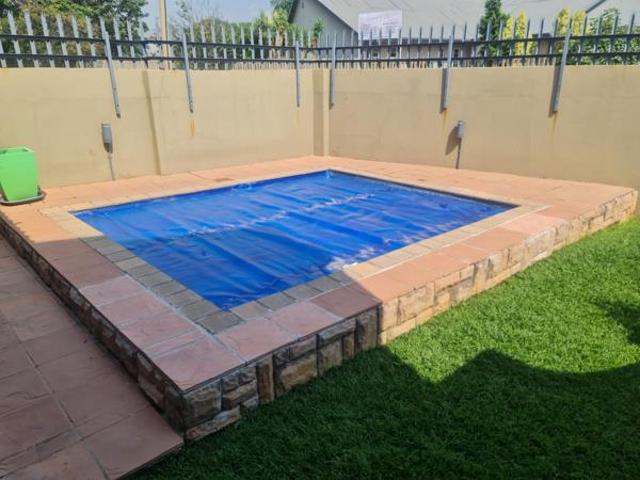 Townhouse for sale in Tlhabane, North West