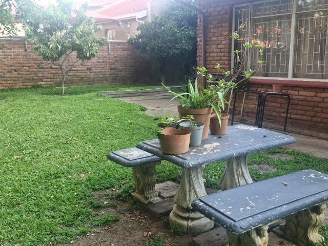 Townhouse for sale in Tlhabane, North West