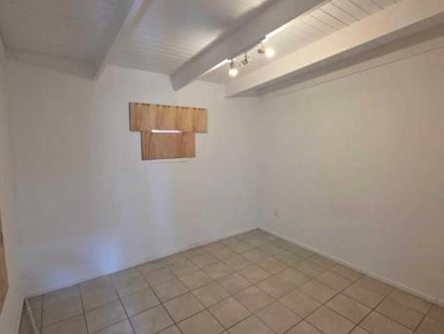 Townhouse for sale in Cape Town, Western Cape