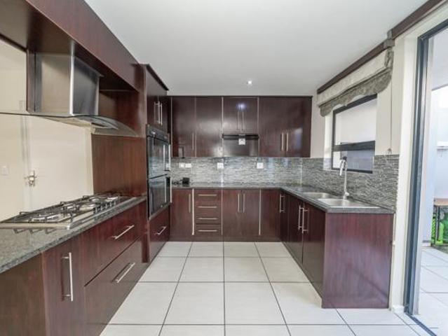Townhouse for rent in Ekurhuleni, Gauteng