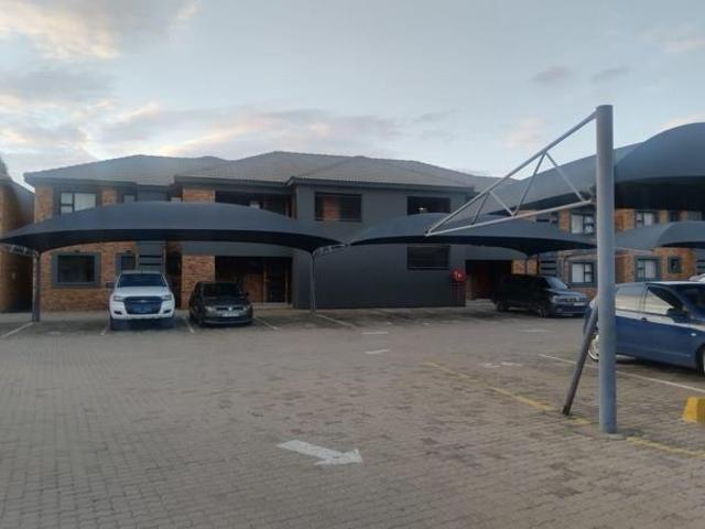 Townhouse for rent in Ekurhuleni, Gauteng