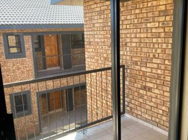 Townhouse for rent in Jansenpark, City of Ekurhuleni Metropolitan Municipality