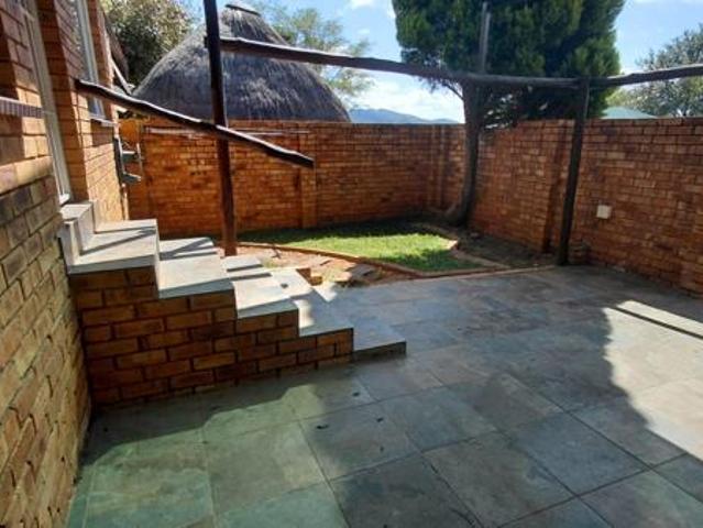 Townhouse for sale in Tlhabane, North West