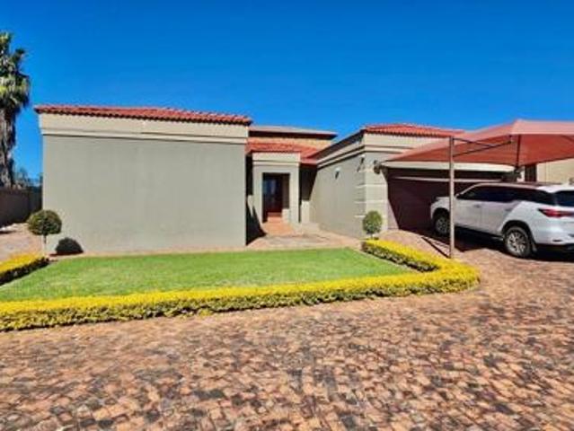 Townhouse for rent in Tlhabane, North West