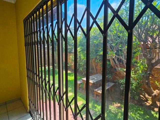 Townhouse for sale in Tlhabane, North West