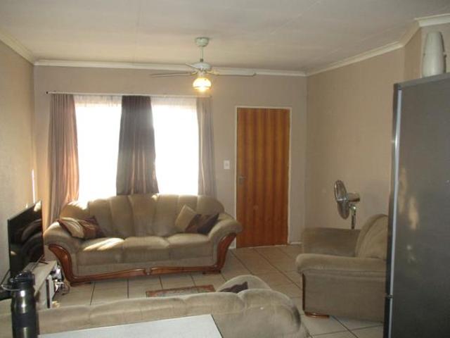 Townhouse for sale in Tlhabane, North West