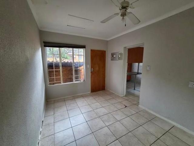 Townhouse for sale in Tlhabane, North West