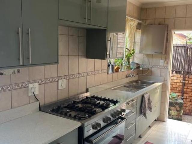 Townhouse for sale in Tlhabane, North West