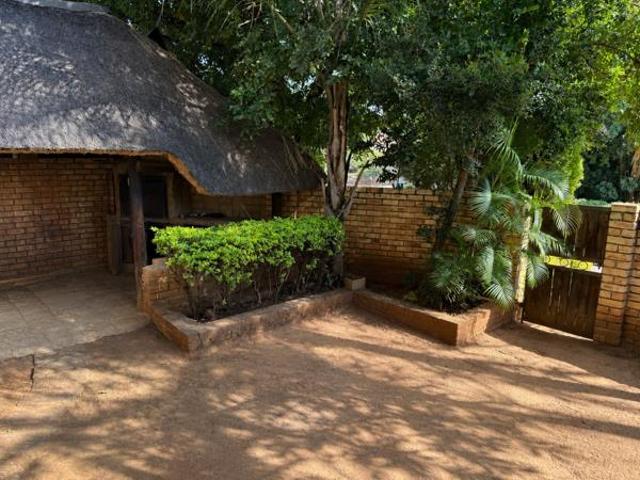 Townhouse for sale in Tlhabane, North West