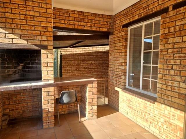 Townhouse for sale in Tlhabane, North West
