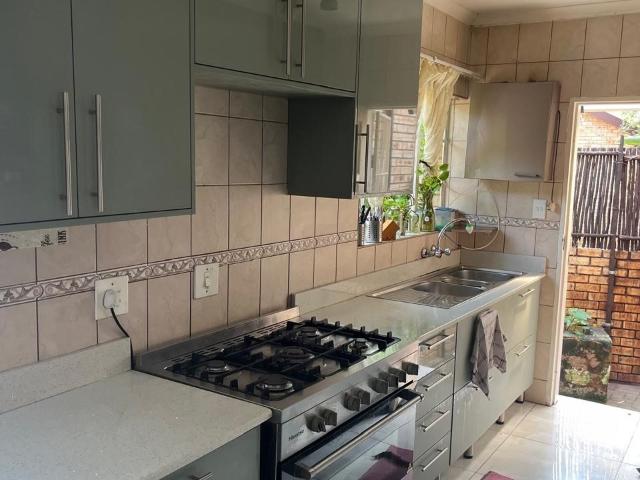 Townhouse for sale in Tlhabane, North West