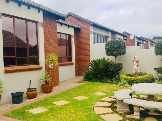 Townhouse for rent in Midrand