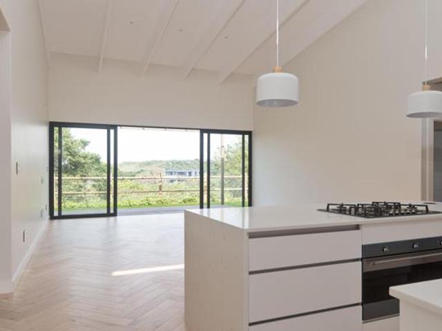 Townhouse for sale in Princess Grant, Kwazulu-natal