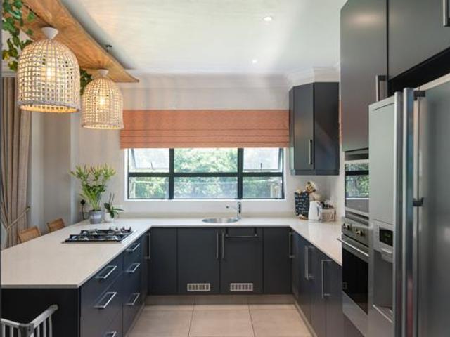 Townhouse for sale in Princess Grant, Kwazulu-natal