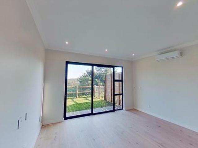 Townhouse for rent in Princess Grant, Kwazulu-natal