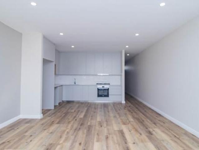 Townhouse for rent in Cape Town, Western Cape