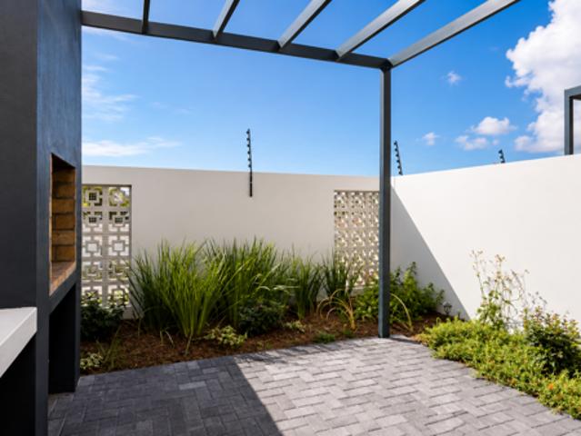 Townhouse for sale in Cape Town, Western Cape