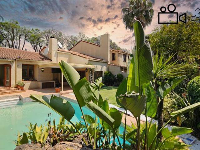 Townhouse for sale in Johannesburg, North & Sandton
